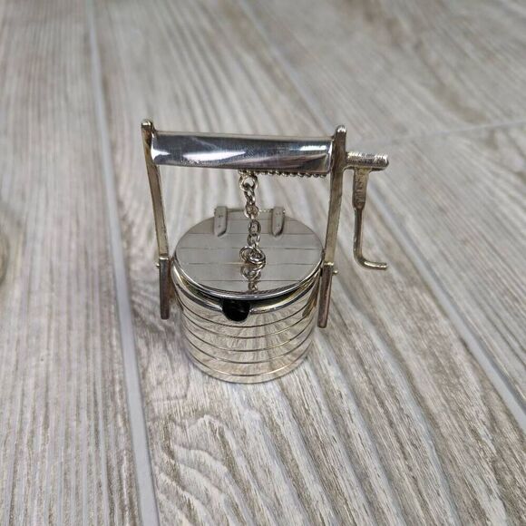 Victorian Silver Plated Novelty Cruet Set with Engraved Windmill Style Pepper Po - Picture 13 of 15